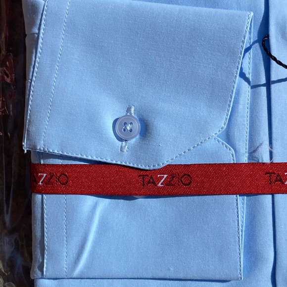 Tazzio Blue Dress Shirt.  Notch lapel. Size M. Neck 15-15.5 sleeve 32/33.  NEW! - Picture 5 of 6